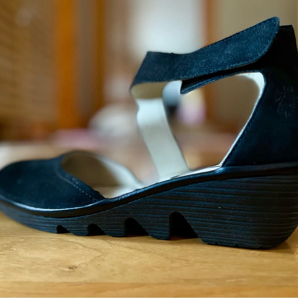 FLY LONDON PIA T Cupido/Mousse Black ankle strap shoe, women’s size 39 - Picture 9 of 10